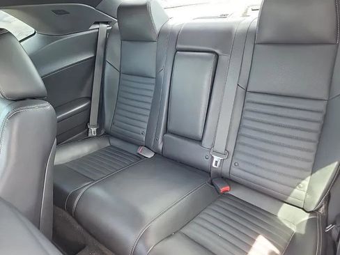 Used 2012 Dodge Challenger R/T RWD image 7