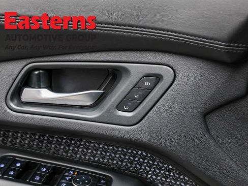 Used 2024 Nissan Ariya AWD image 20