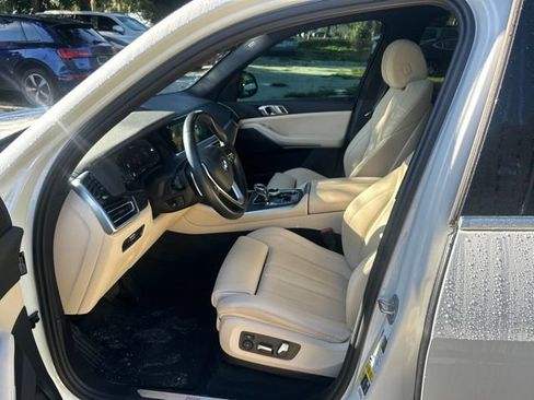 Used 2022 BMW X5 xDrive45e w/ Premium Package AWD/4WD image 5