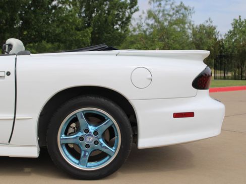 Used 1999 Pontiac Firebird Trans Am RWD image 30