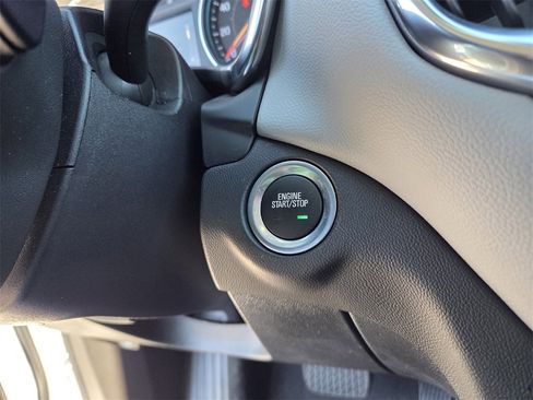 Certified 2024 Chevrolet Equinox LS w/ LS Convenience Package image 28