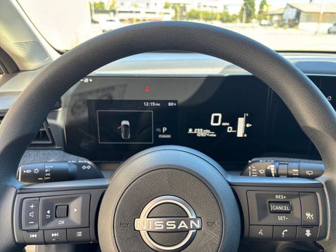 Used 2026 Nissan Kicks SV FWD image 22