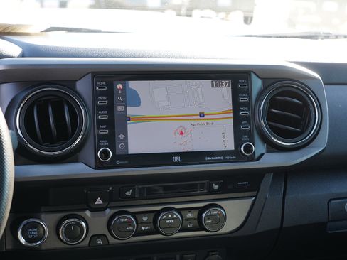 Used 2020 Toyota Tacoma TRD Sport w/ TRD Premium Sport Package image 22