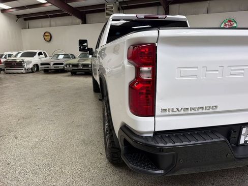 Used 2024 Chevrolet Silverado 2500 Custom w/ Custom Value Package AWD/4WD image 15