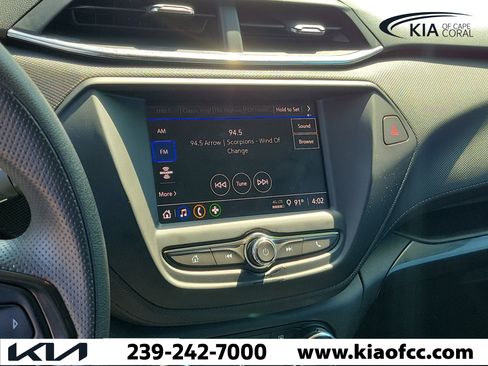 Used 2023 Chevrolet TrailBlazer LT FWD image 28