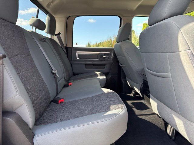 Used 2019 RAM 1500 Big Horn AWD/4WD image 12