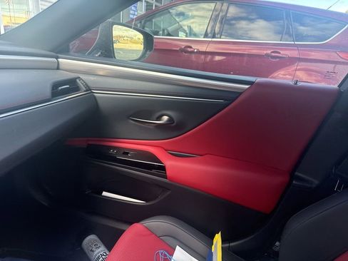 Used 2023 Lexus ES 350 F Sport image 16