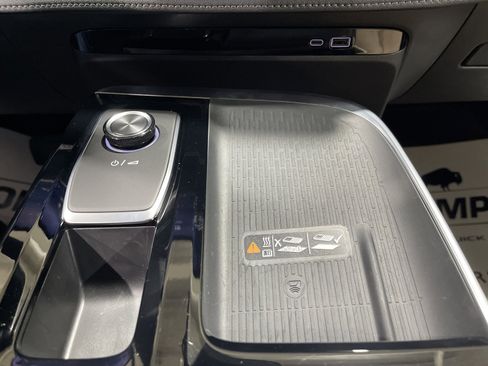 Used 2025 Buick Enclave Preferred w/ LPO, Floor Liner Package image 23