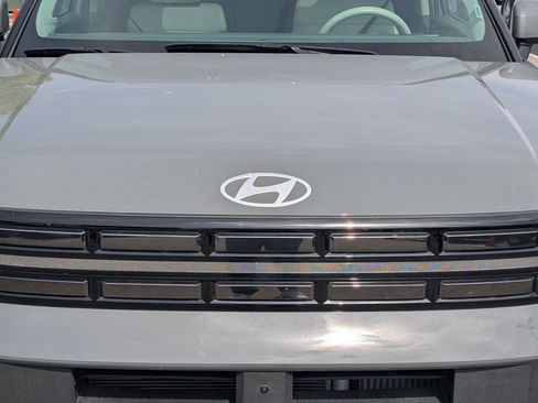 Used 2025 Hyundai Santa Fe Limited AWD/4WD image 13
