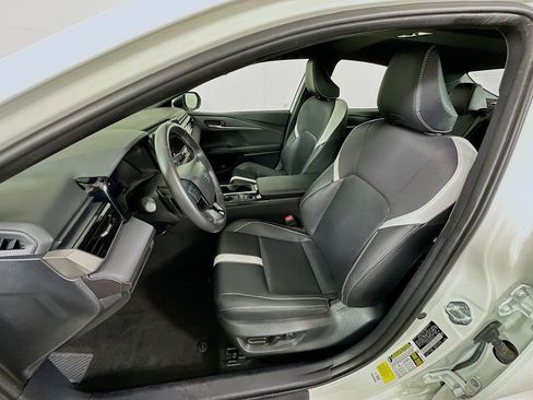 Certified 2025 Toyota Camry SE image 21