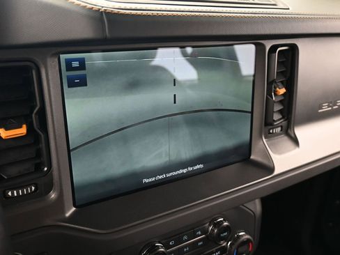 Used 2024 Ford Bronco Badlands image 20