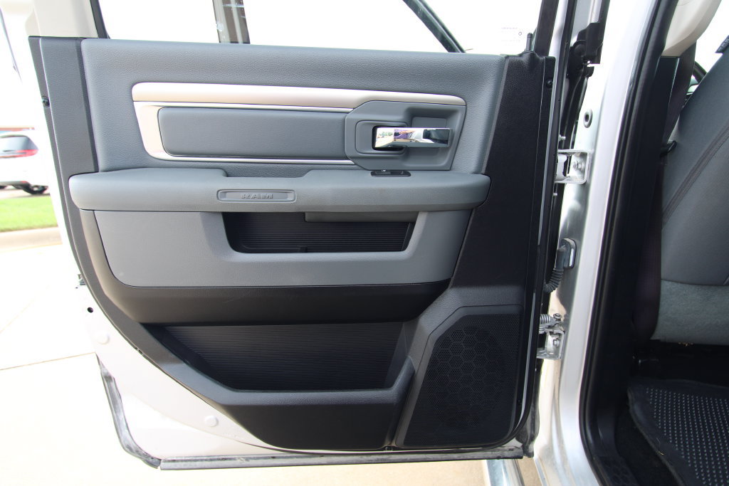 Used 2016 RAM 1500 Big Horn AWD/4WD image 40