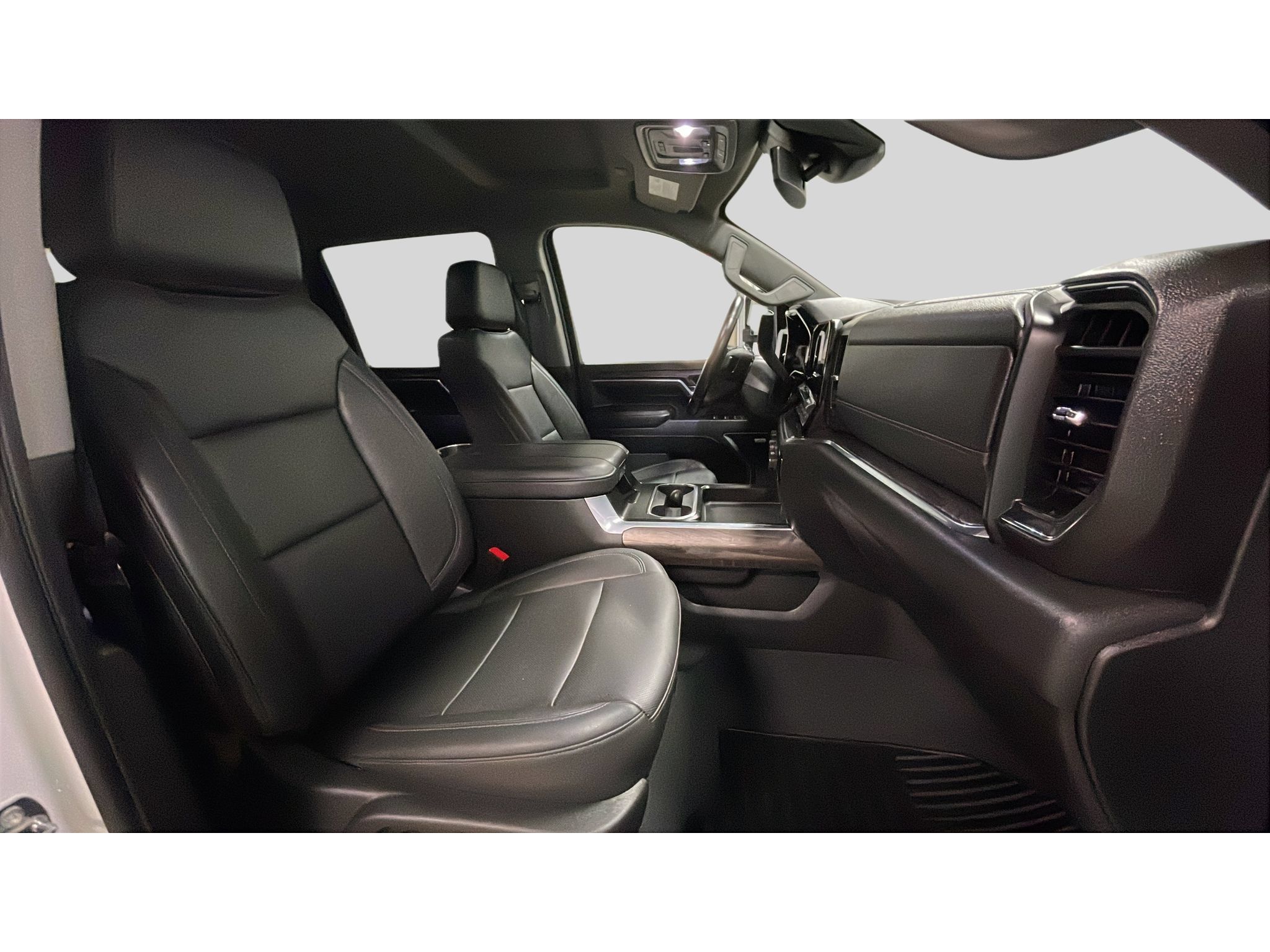 Used 2024 Chevrolet Silverado 2500 LTZ w/ LTZ Convenience Package AWD/4WD image 17