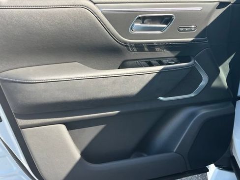 New 2027 INFINITI QX80 Luxe w/ Exterior Package AWD/4WD image 9