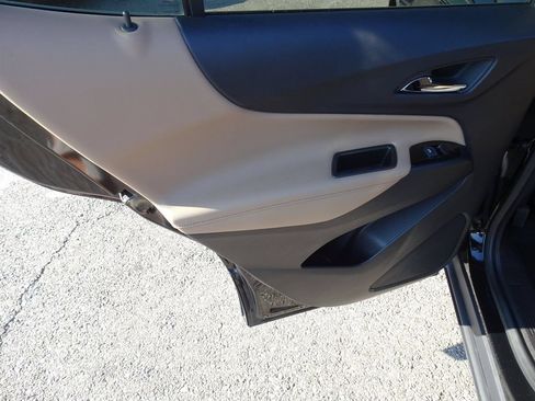 Used 2024 Chevrolet Equinox Premier FWD image 16