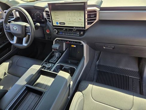 Used 2024 Toyota Tundra Limited w/ TRD Off-Road Package AWD/4WD image 17