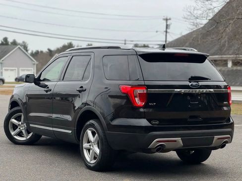 Used 2016 Ford Explorer XLT w/ Equipment Group 202A AWD/4WD image 6