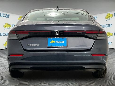 Used 2023 Honda Accord EX image 5