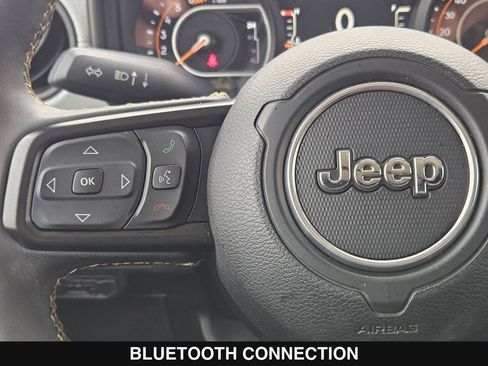 Used 2024 Jeep Wrangler Unlimited Sport AWD/4WD image 25
