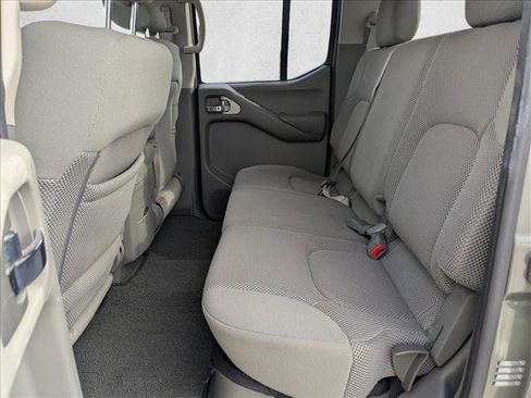 Used 2008 Nissan Frontier SE w/ SE Value Truck Pkg image 18
