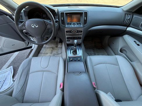 Used 2010 INFINITI G37 x Sedan w/ Premium Pkg AWD/4WD image 9
