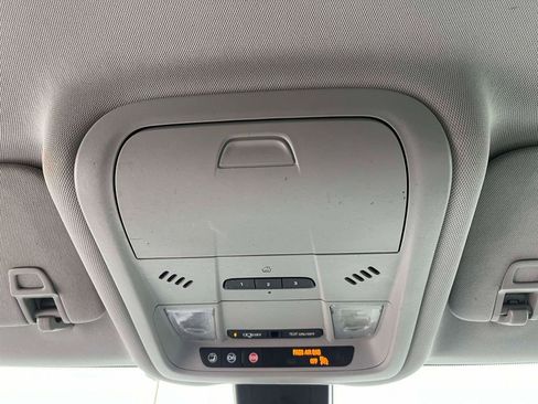 Used 2020 GMC Terrain SLT w/ Preferred Package image 26