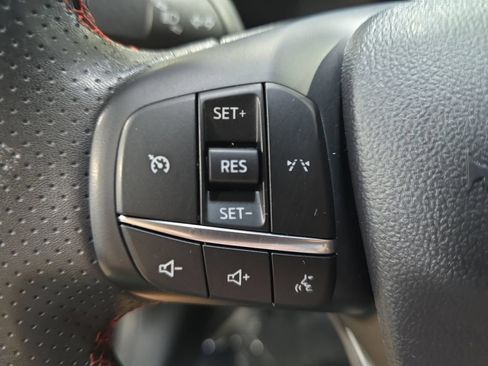 Used 2024 Ford Escape ST-Line FWD image 18