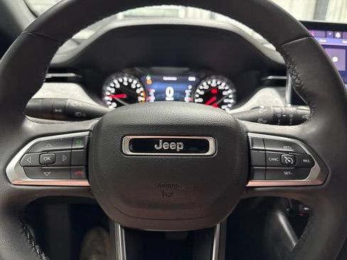 Used 2024 Jeep Compass Latitude w/ Altitude Special Edition AWD/4WD image 12