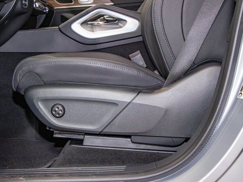 Certified 2025 Mercedes-Benz GLE 450 4MATIC image 15