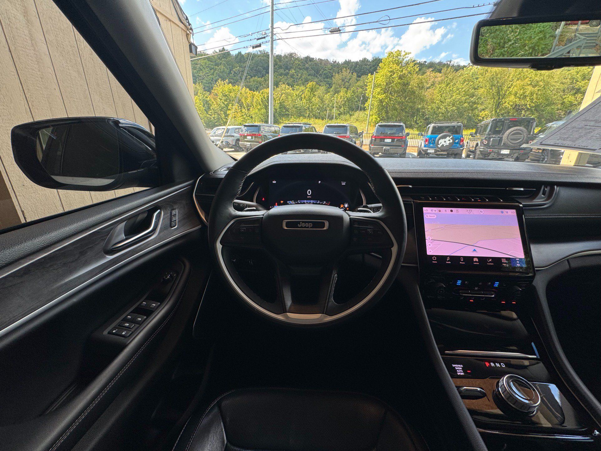 Used 2022 Jeep Grand Cherokee L Limited w/ Luxury Tech Group II AWD/4WD image 52