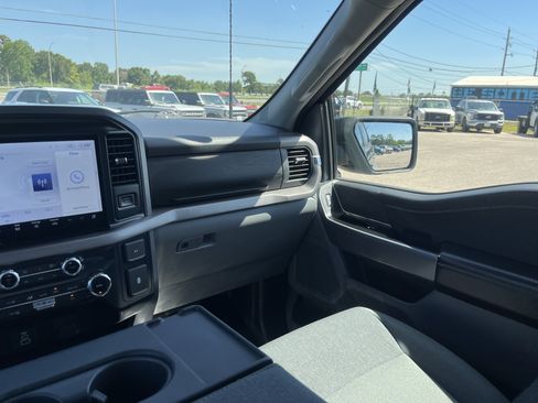 Used 2025 Ford F150 XLT w/ Equipment Group 301A Standard AWD/4WD image 30