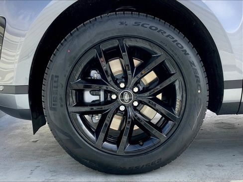 Used 2026 Land Rover Range Rover Evoque S image 10