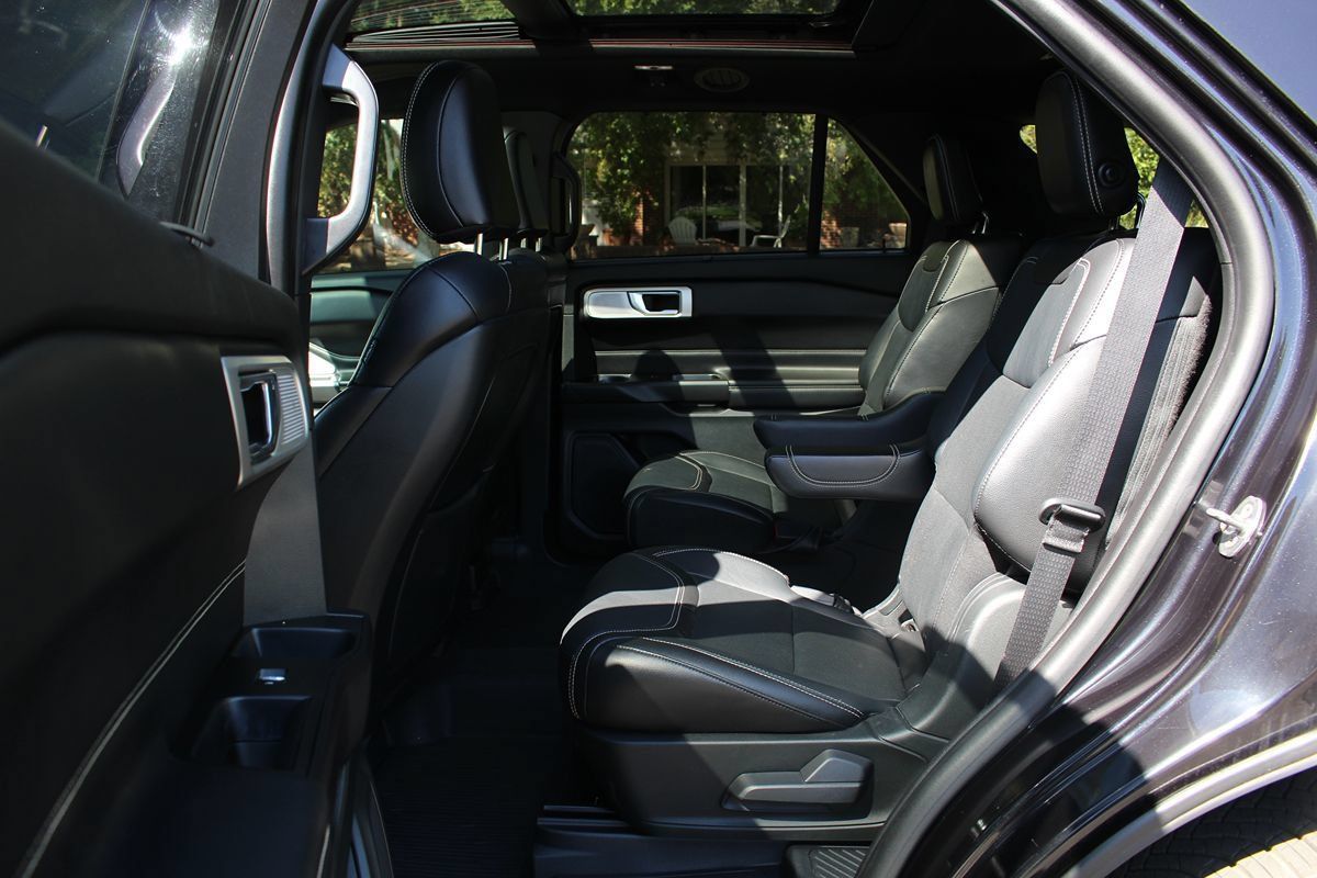 Used 2020 Ford Explorer ST w/ Premium Technology Package AWD/4WD image 13