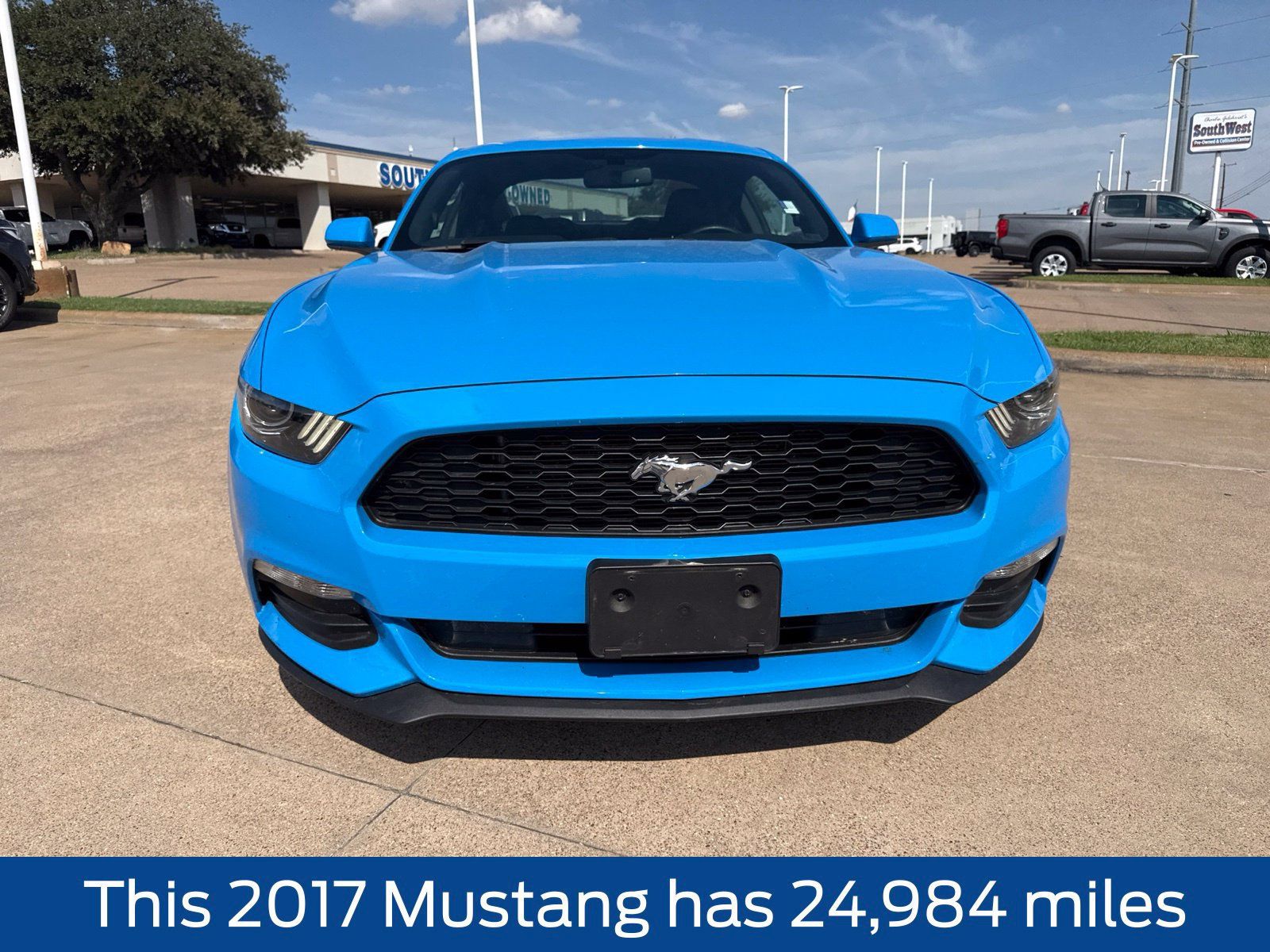 Used 2017 Ford Mustang Coupe RWD image 2