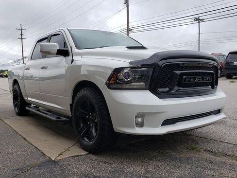 Used 2018 RAM 1500 Sport w/ Convenience Group AWD/4WD image 8