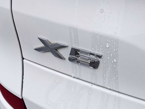 Used 2022 BMW X5 xDrive45e w/ M Sport Package image 16