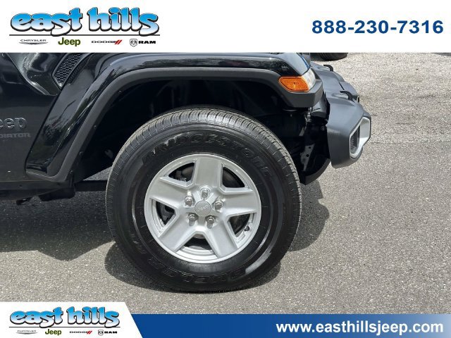 Certified 2022 Jeep Gladiator Sport AWD/4WD image 10