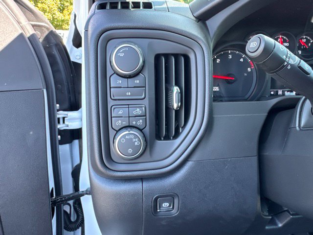 New 2026 Chevrolet Silverado 2500 Custom w/ Custom Value Package AWD/4WD image 20
