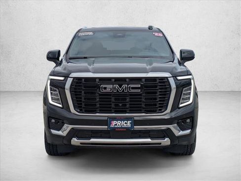 Used 2025 GMC Yukon XL Denali w/ Denali Reserve Package image 2