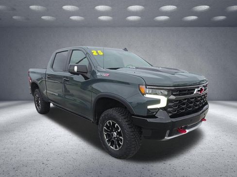 Used 2025 Chevrolet Silverado 1500 ZR2 w/ Technology Package AWD/4WD image 1