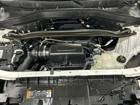Used 2020 Ford Explorer Limited AWD/4WD image 17