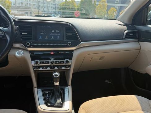 Used 2020 Hyundai Elantra Value Edition FWD image 26