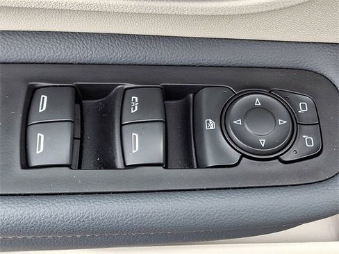 Used 2023 GMC Terrain Denali w/ LPO, Floor Liner Package image 27