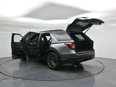 New 2026 Ford Explorer ST-Line w/ ST-Line Street Pack image 37