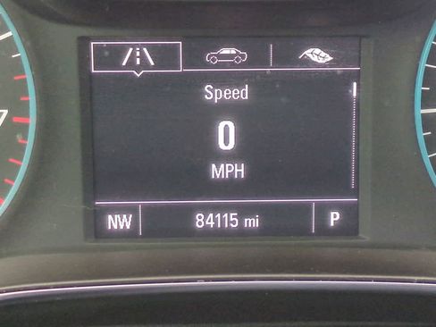 Used 2018 Chevrolet Cruze LT w/ Convenience Package image 25