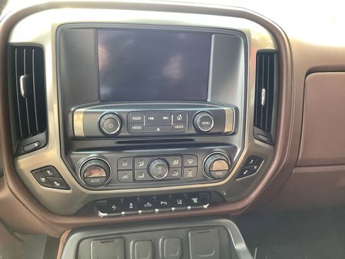 Used 2018 Chevrolet Silverado 2500 High Country w/ Duramax Plus Package image 15