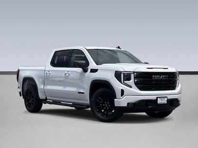 New 2026 GMC Sierra 1500 Elevation w/ LPO, Elevation Black Package