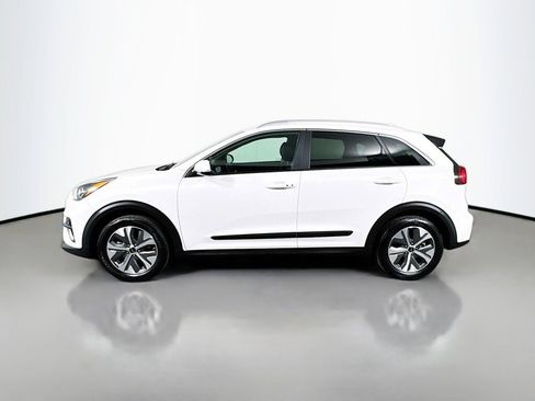 Used 2022 Kia Niro EX Premium w/ Cold Weather Package FWD image 2