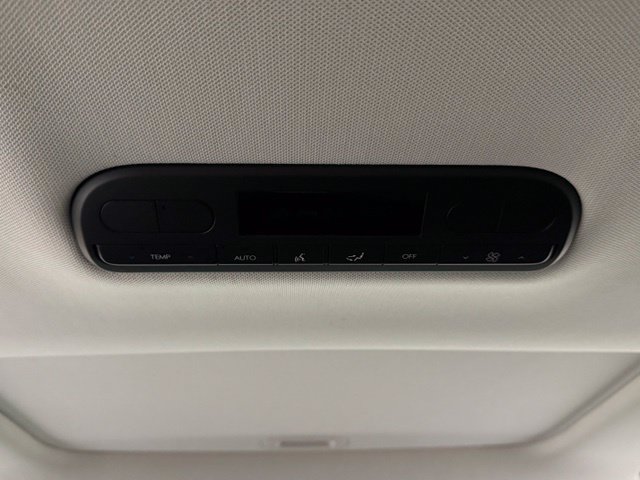 Used 2026 Hyundai Palisade SEL FWD image 31