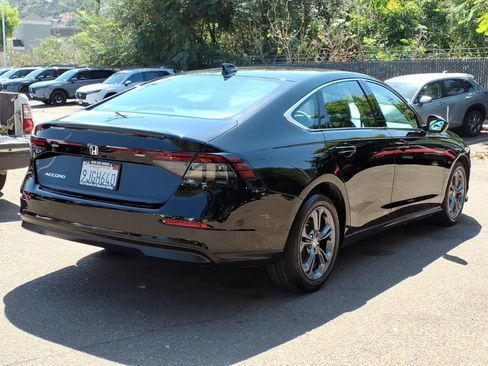 Used 2023 Honda Accord EX image 4